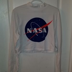 Long sleeve crop top